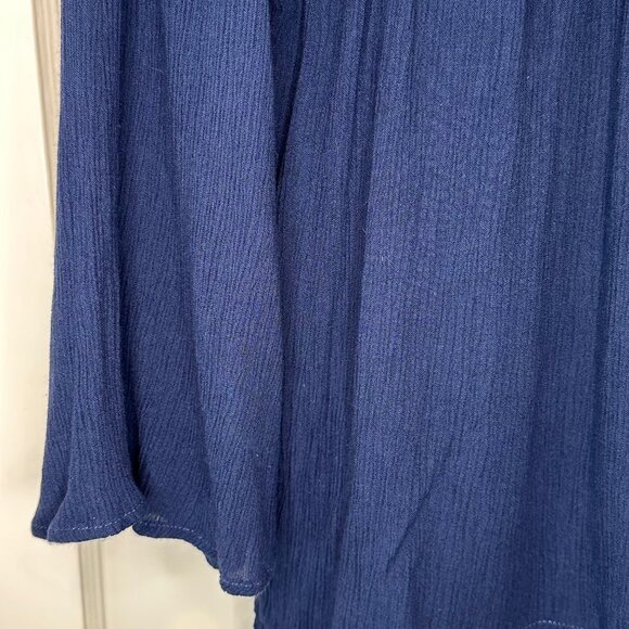 SALE 2/25 Abercrombie & Fitch Boho Style 3/4 Length Sleeve Top, Navy Size Small - Picture 6 of 12